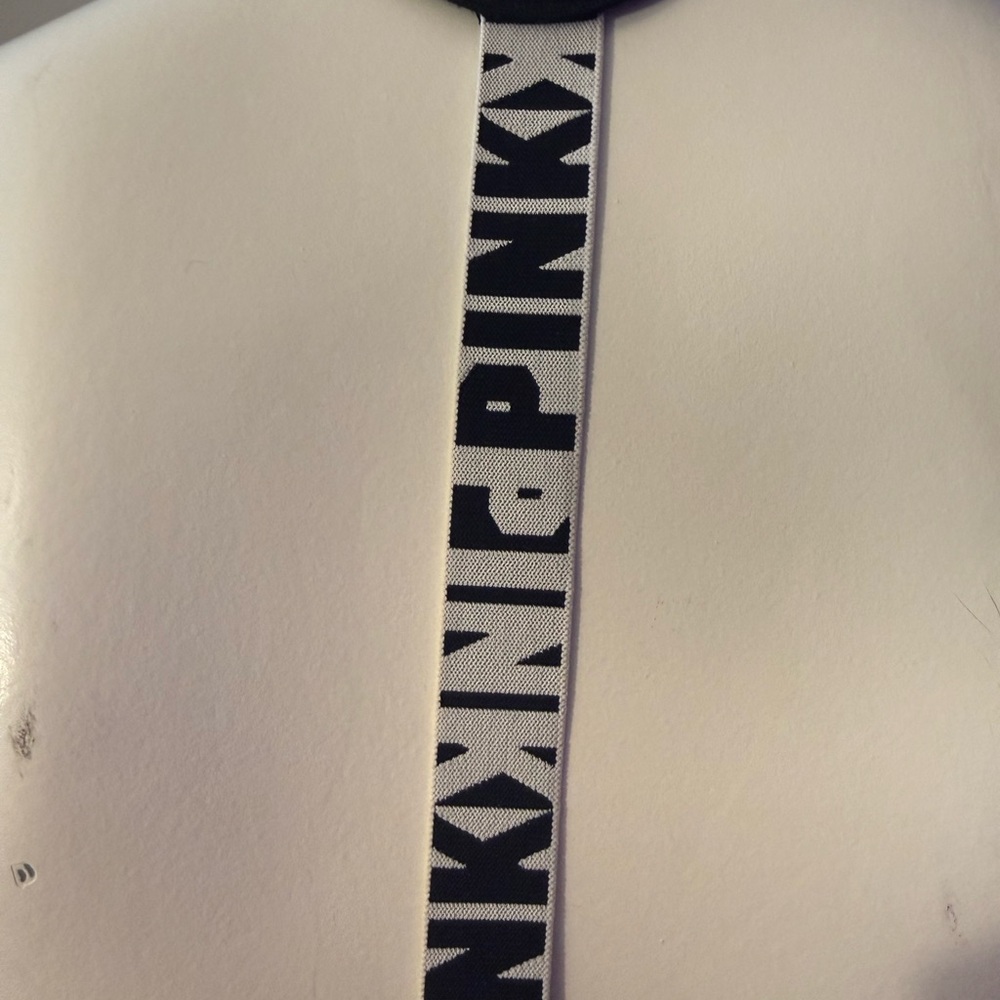 PINK Victoria's Secret Black Camo Seamless Bralette with Mesh Band - Picture 4 of 9